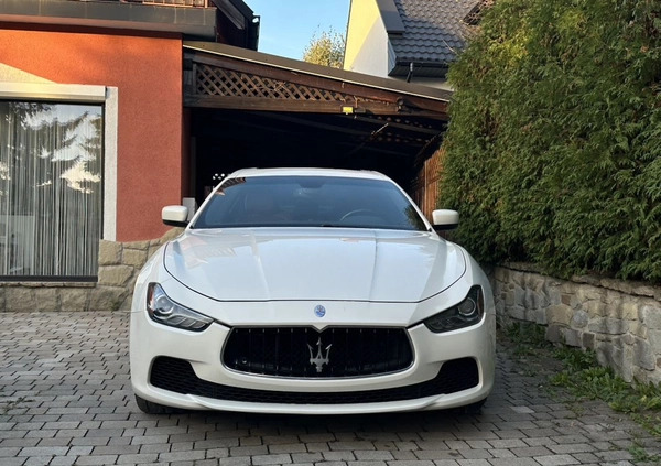 Maserati Ghibli cena 98000 przebieg: 178021, rok produkcji 2014 z Krośniewice małe 172